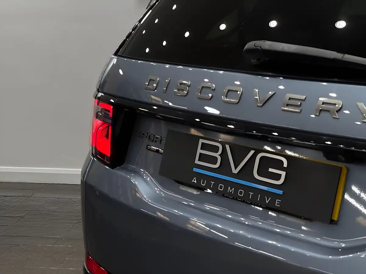 Used 2020 Land Rover Discovery Sport R-Dynamic Se Blue - Interior and Exterior details 12