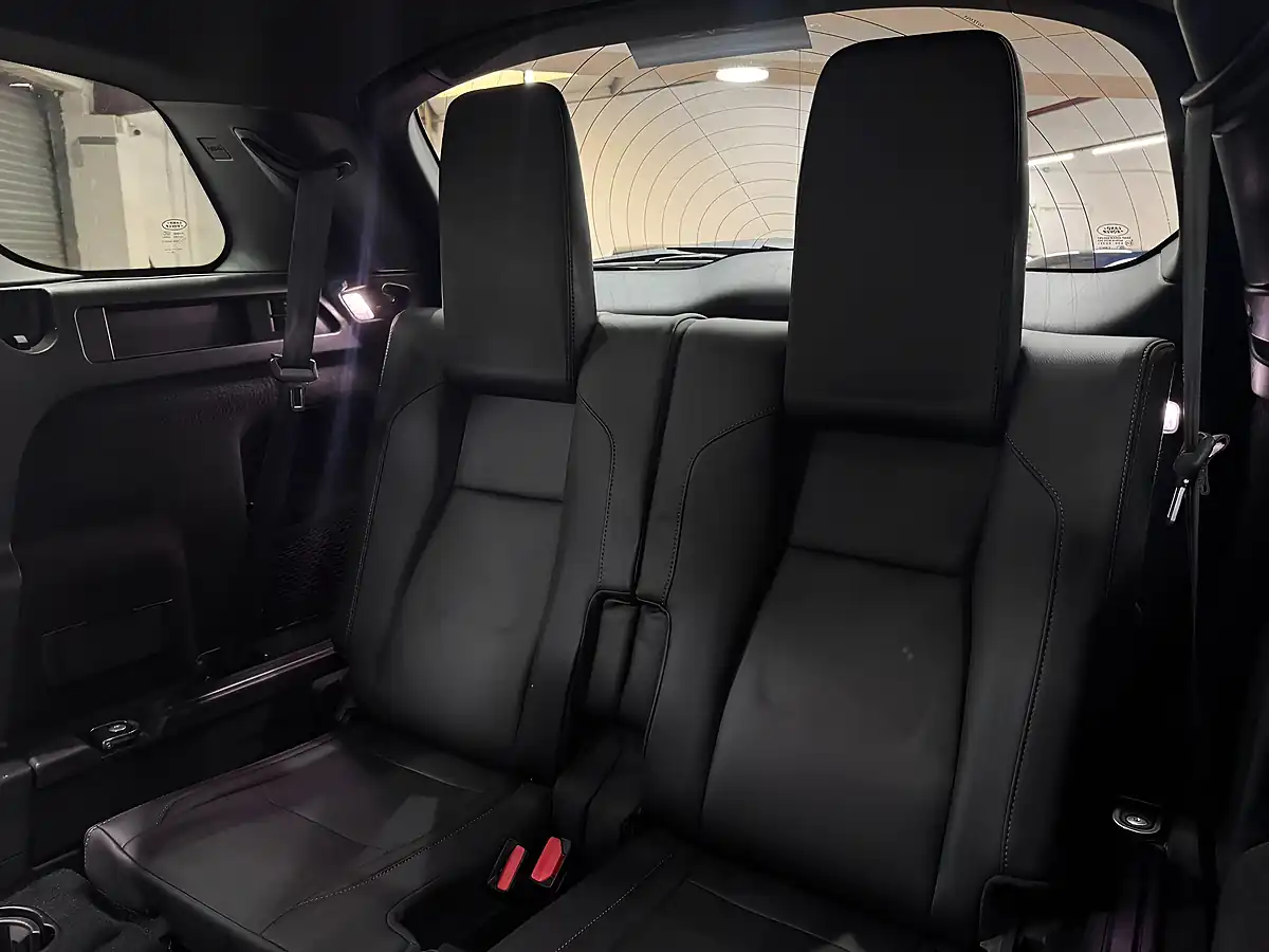 Used 2020 Land Rover Discovery Sport R-Dynamic Se Blue - Interior and Exterior details 17