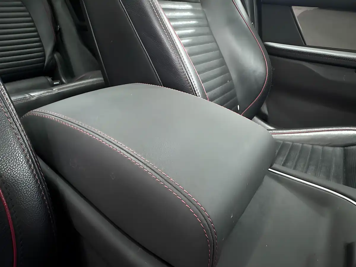 Used 2020 Land Rover Discovery Sport R-Dynamic Se Grey - Interior and Exterior details 15