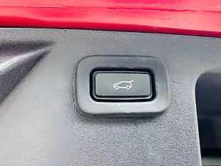 Used 2020 Land Rover Discovery Sport R-Dynamic Se Red - Interior and Exterior details 12