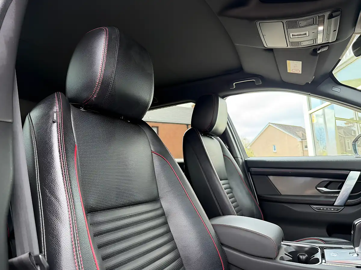 Used 2020 Land Rover Discovery Sport R-Dynamic Se Silver - Interior and Exterior details 10