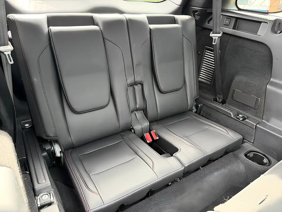 Used 2020 Land Rover Discovery Sport R-Dynamic Se Silver - Interior and Exterior details 12