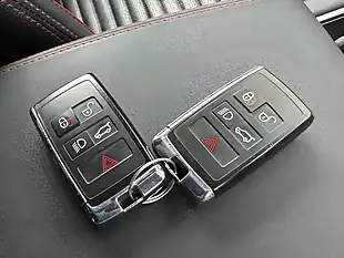 Used 2020 Land Rover Discovery Sport R-Dynamic Se Silver - Interior and Exterior details 16