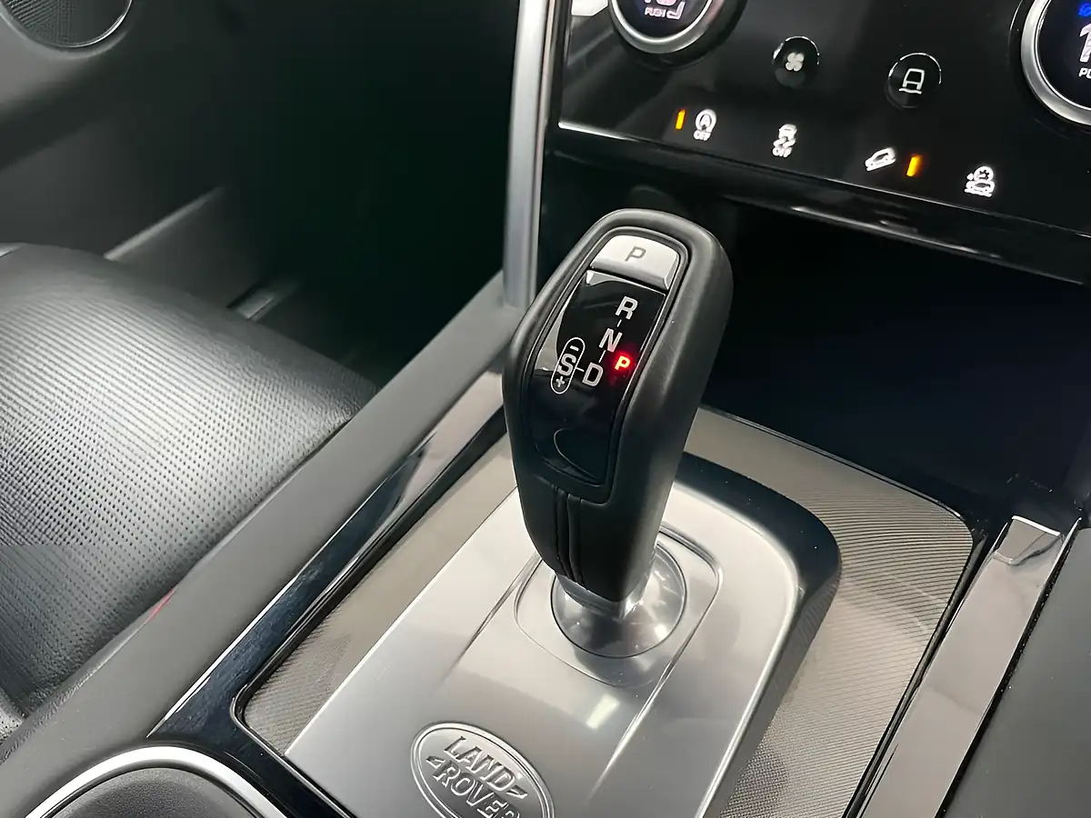 Used 2020 Land Rover Discovery Sport R-Dynamic Se White - Interior and Exterior details 20