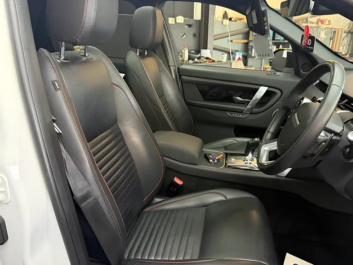 Used 2020 Land Rover Discovery Sport R-Dynamic Se White - Interior and Exterior details 12