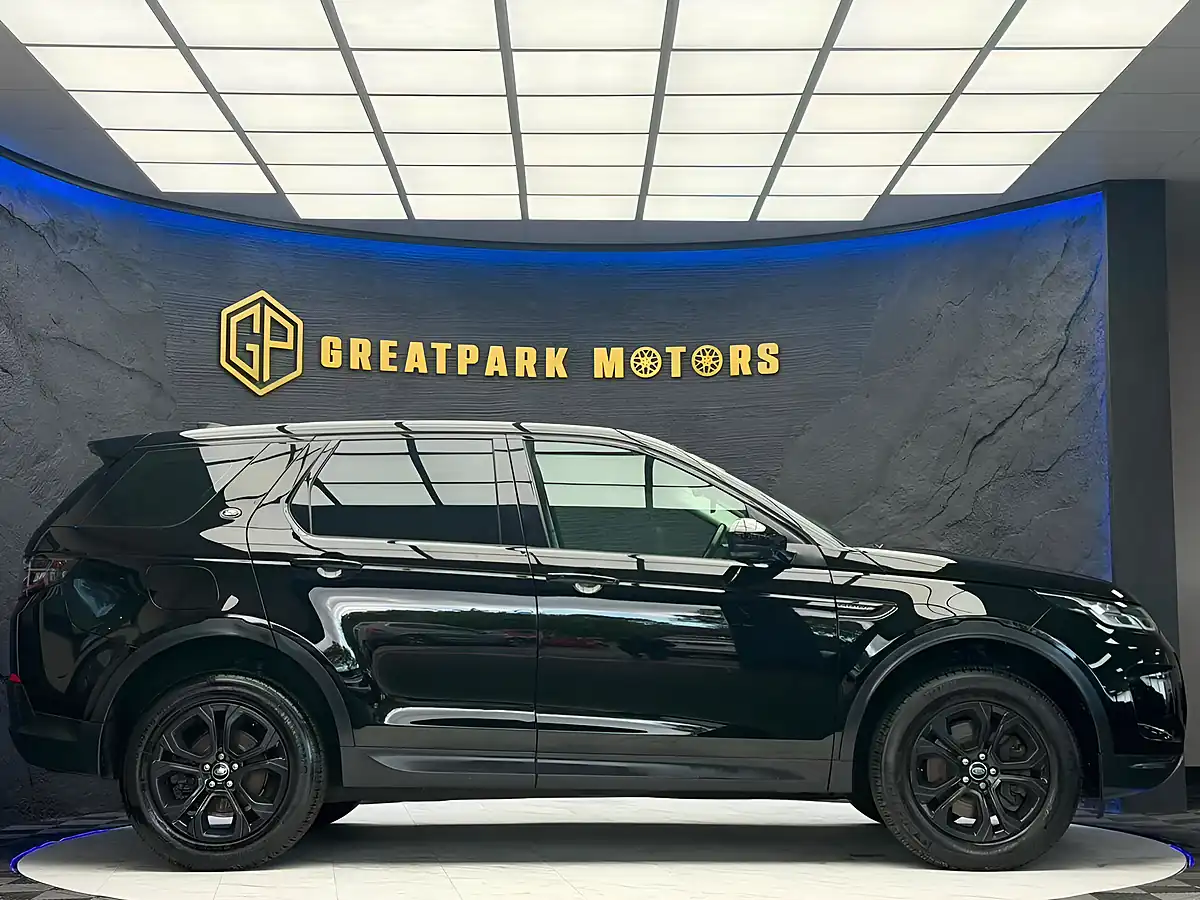 Used 2020 Land Rover Discovery Sport S Black - Interior and Exterior details 4