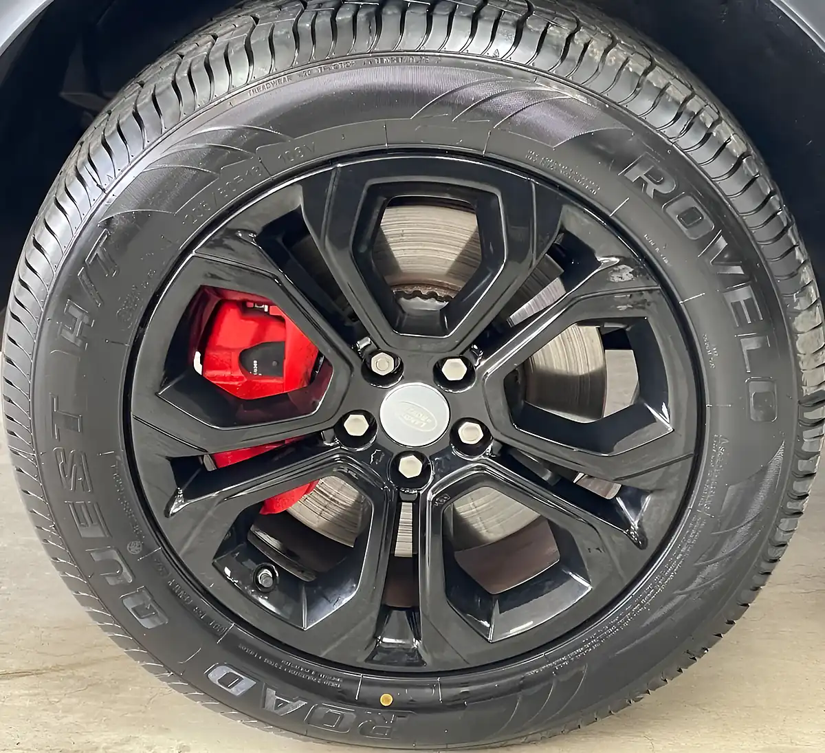 Used 2020 Land Rover Discovery Sport S Black - Interior and Exterior details 10