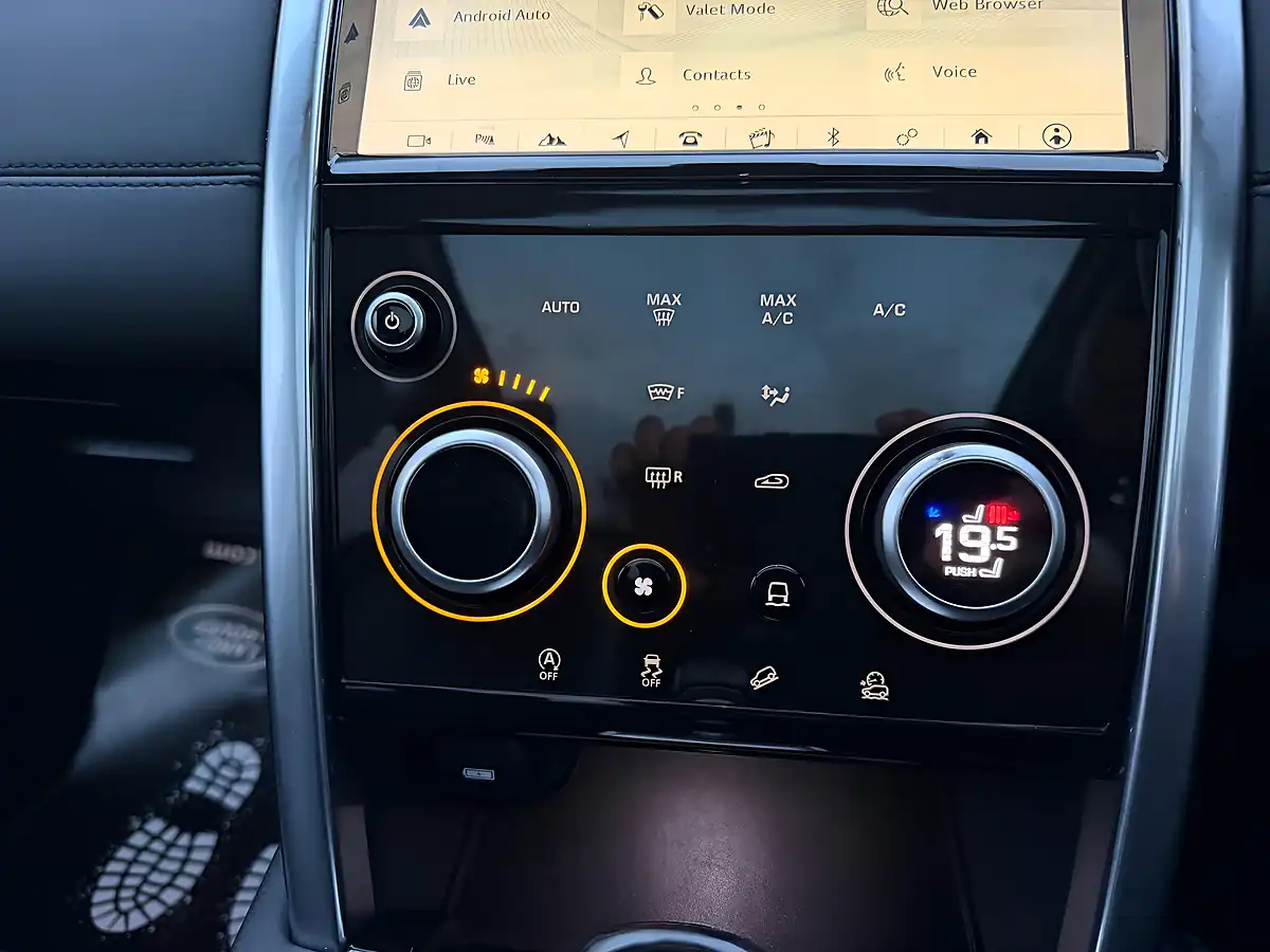 Used 2020 Land Rover Discovery Sport S Blue - Interior and Exterior details 17