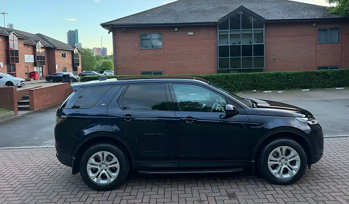 Used 2020 Land Rover Discovery Sport S Blue - Interior and Exterior details 6