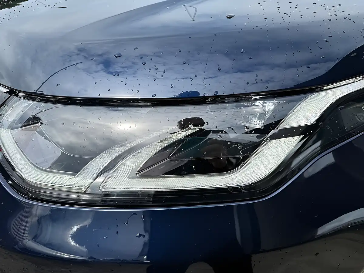 Used 2020 Land Rover Discovery Sport Se Blue - Interior and Exterior details 12