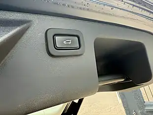 Used 2020 Land Rover Discovery Sport Se Blue - Interior and Exterior details 13