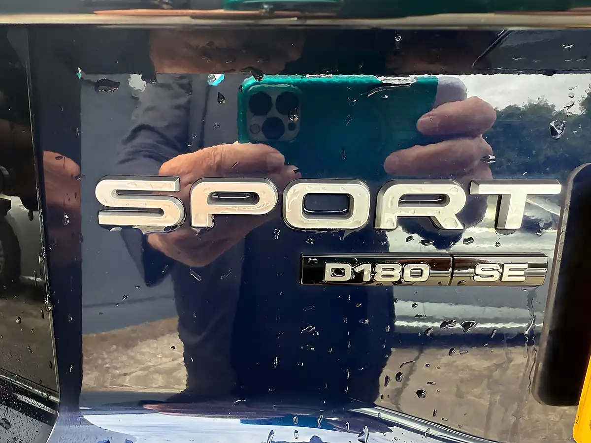 Used 2020 Land Rover Discovery Sport Se Blue - Interior and Exterior details 15