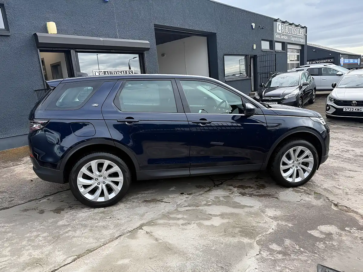 Used 2020 Land Rover Discovery Sport Se Blue - Interior and Exterior details 3