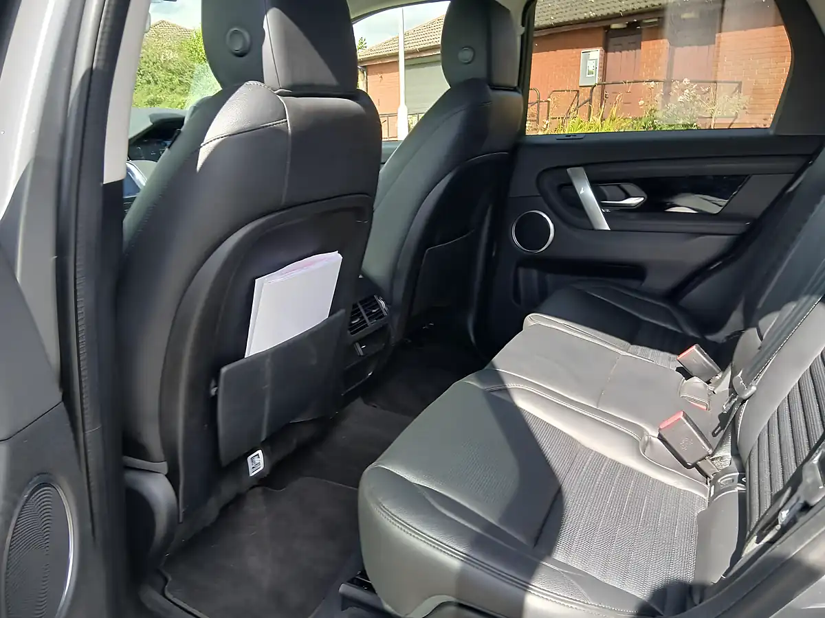 Used 2020 Land Rover Discovery Sport Se Grey - Interior and Exterior details 17