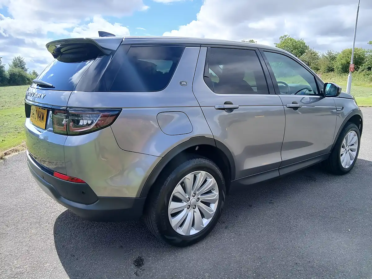 Used 2020 Land Rover Discovery Sport Se Grey - Interior and Exterior details 6