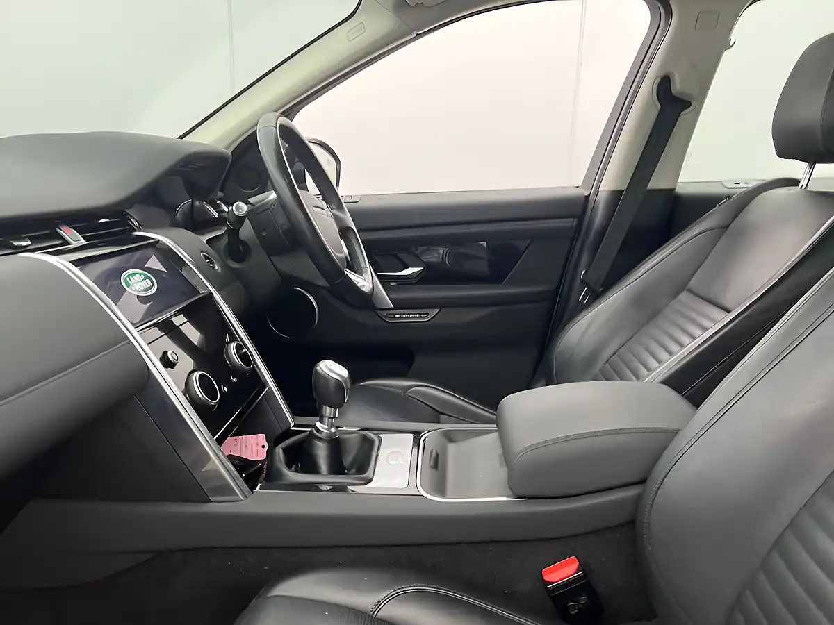 Used 2020 Land Rover Discovery Sport Se Grey - Interior and Exterior details 3