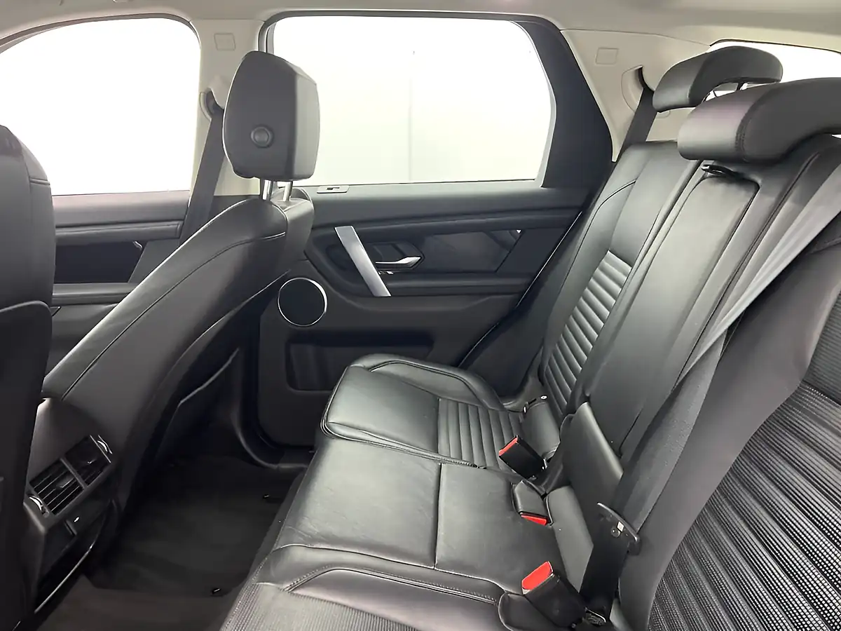 Used 2020 Land Rover Discovery Sport Se Grey - Interior and Exterior details 4
