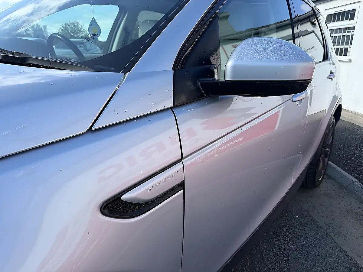 Used 2020 Land Rover Discovery Sport Se Silver - Interior and Exterior details 4