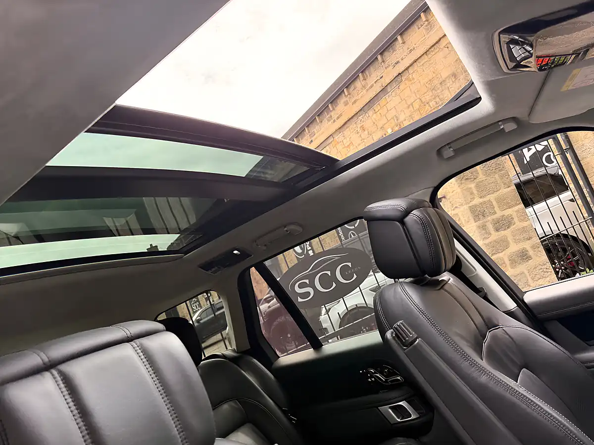 Used 2020 Land Rover Range Rover Autobiography Santorini Black - Interior and Exterior details 12
