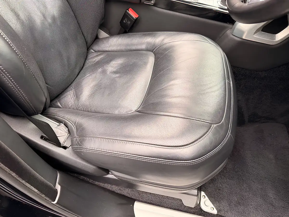 Used 2020 Land Rover Range Rover Autobiography Santorini Black - Interior and Exterior details 17