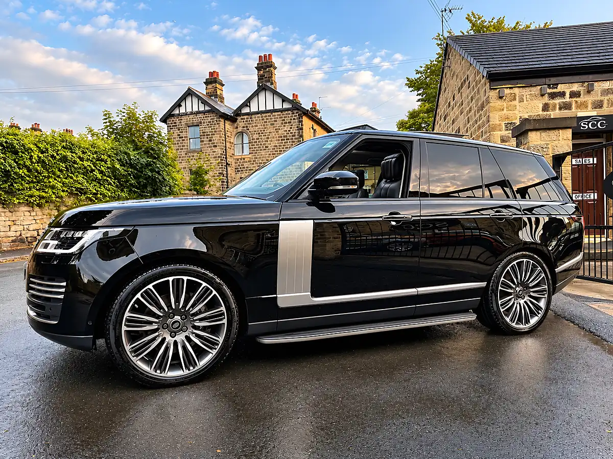 Used 2020 Land Rover Range Rover Autobiography Santorini Black - Interior and Exterior details 6