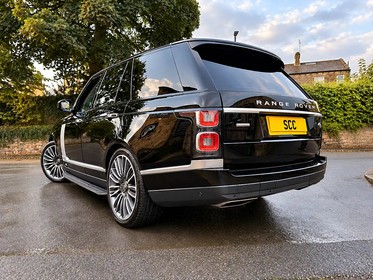 Used 2020 Land Rover Range Rover Autobiography Santorini Black - Interior and Exterior details 7