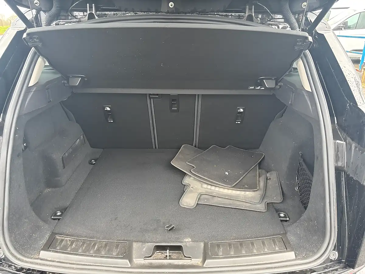 Used 2020 Land Rover Range Rover Evoque Black - Interior and Exterior details 12