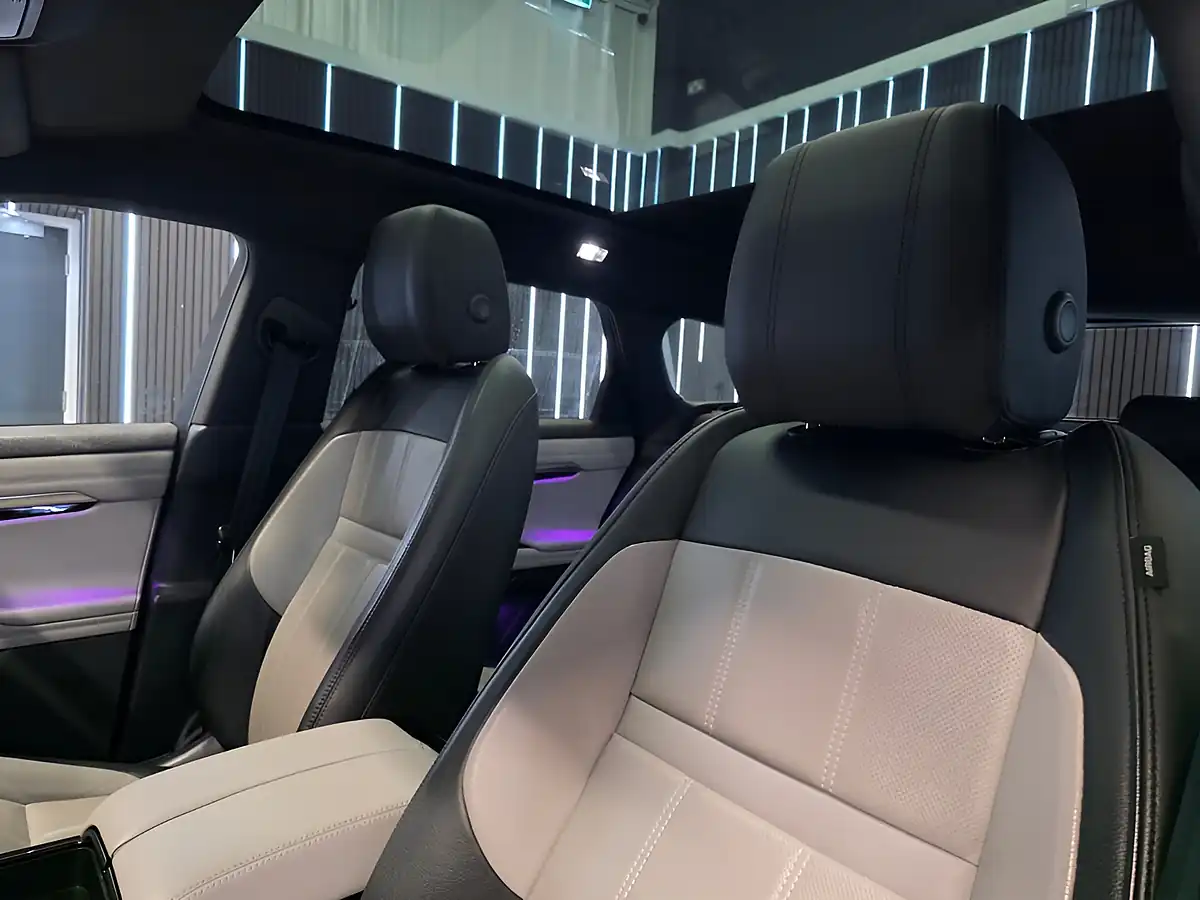 Used 2020 Land Rover Range Rover Evoque First Edition Grey - Interior and Exterior details 8