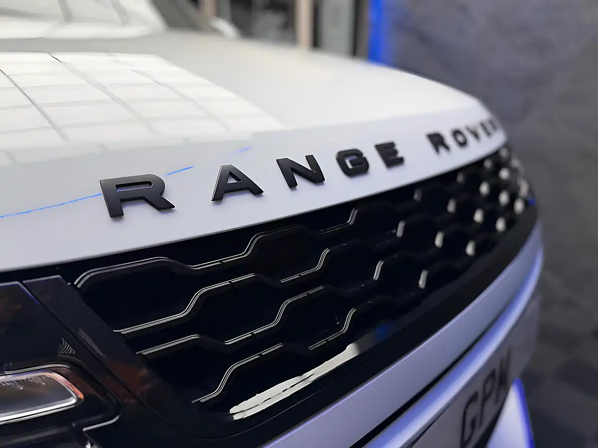 Used 2020 Land Rover Range Rover Evoque FWD Euro 6 (s/S) 5dr White - Interior and Exterior details 10