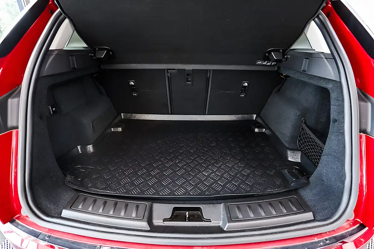 Used 2020 Land Rover Range Rover Evoque Hse Red - Interior and Exterior details 19
