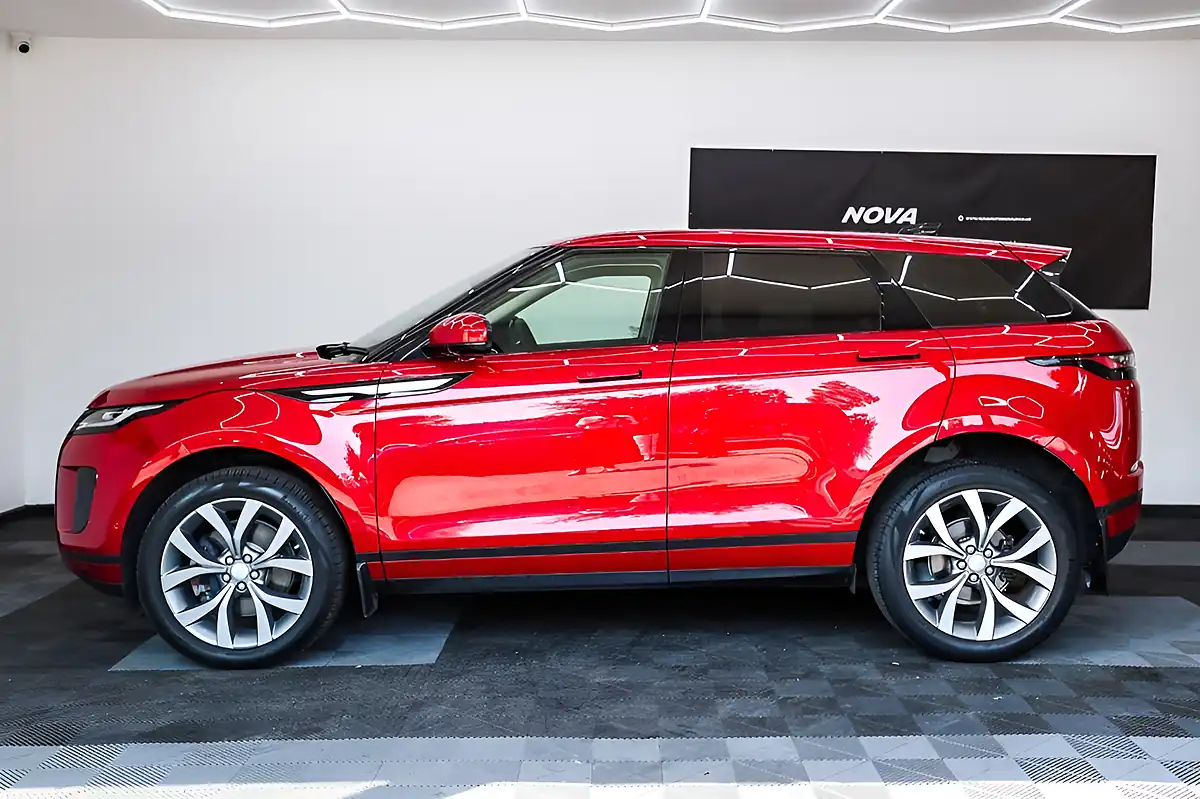 Used 2020 Land Rover Range Rover Evoque Hse Red - Interior and Exterior details 6