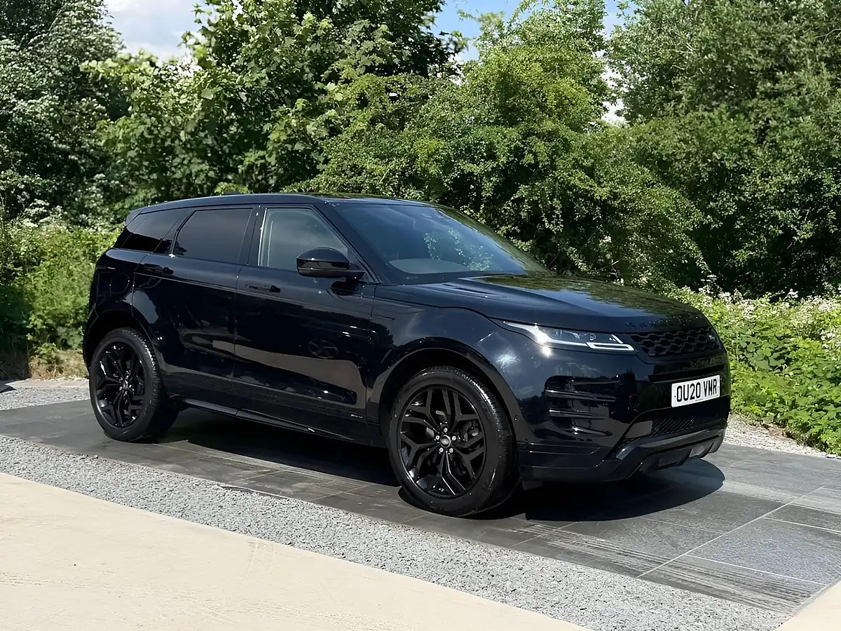 Used 2020 Land Rover Range Rover Evoque R-Dynamic Hse Black - Interior and Exterior details 7