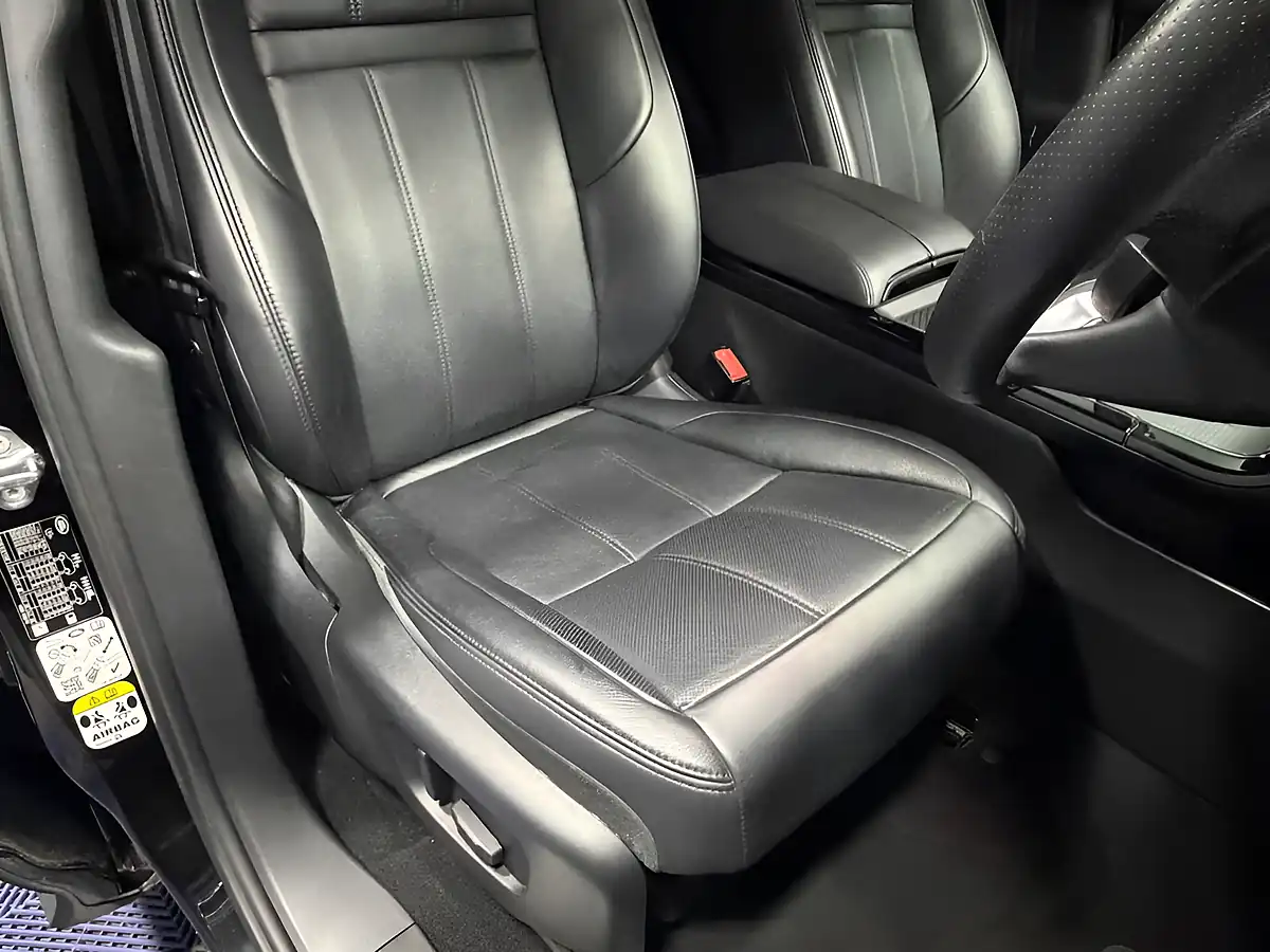 Used 2020 Land Rover Range Rover Evoque R-Dynamic S Santorini Black - Interior and Exterior details 20
