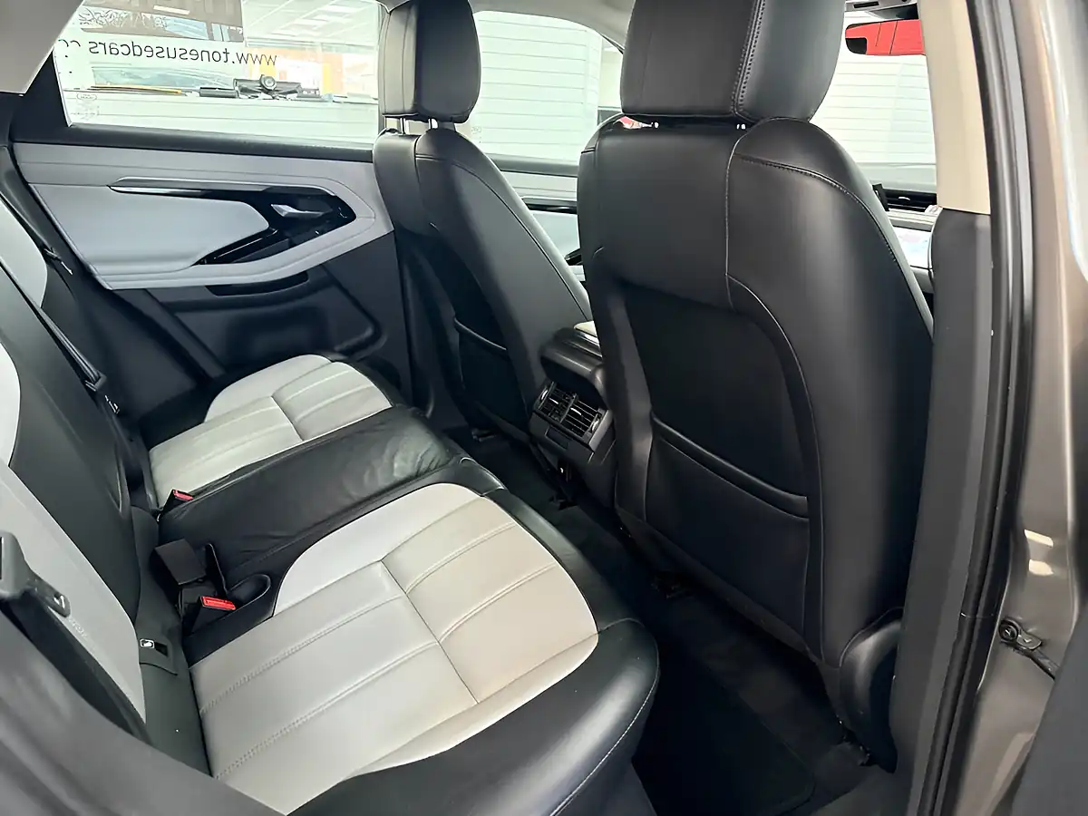 Used 2020 Land Rover Range Rover Evoque R-Dynamic S Silver - Interior and Exterior details 4