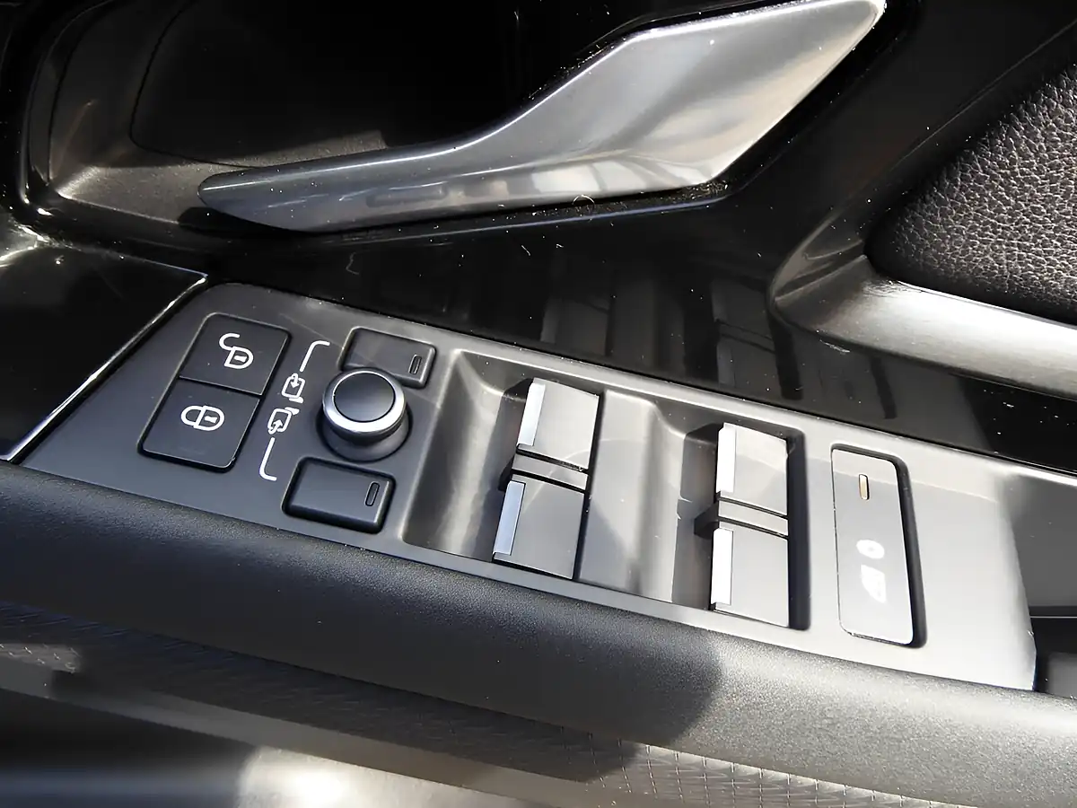 Used 2020 Land Rover Range Rover Evoque R-Dynamic S White - Interior and Exterior details 16