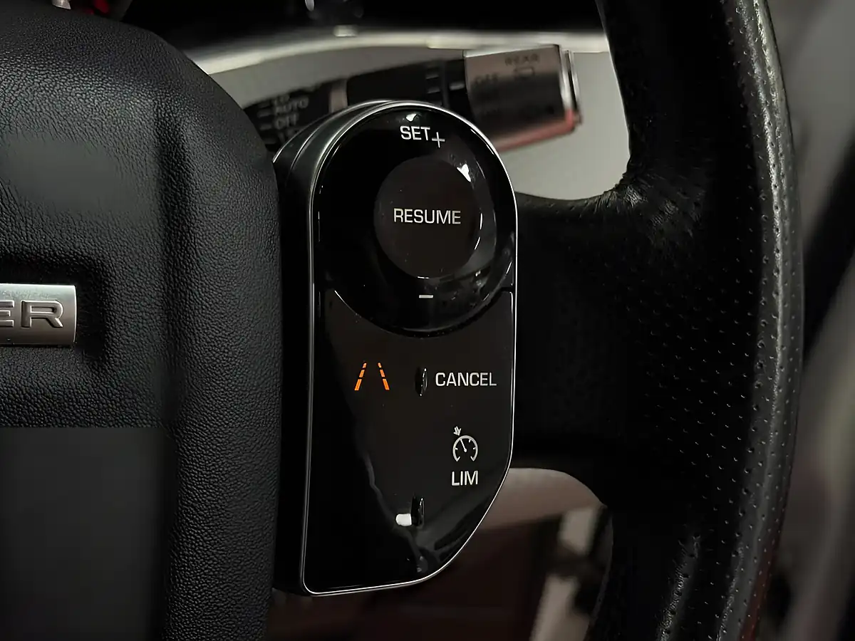 Used 2020 Land Rover Range Rover Evoque R-Dynamic S White - Interior and Exterior details 18