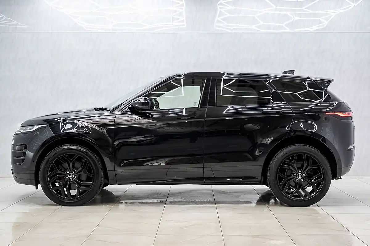 Used 2020 Land Rover Range Rover Evoque R-Dynamic Se Black - Interior and Exterior details 5
