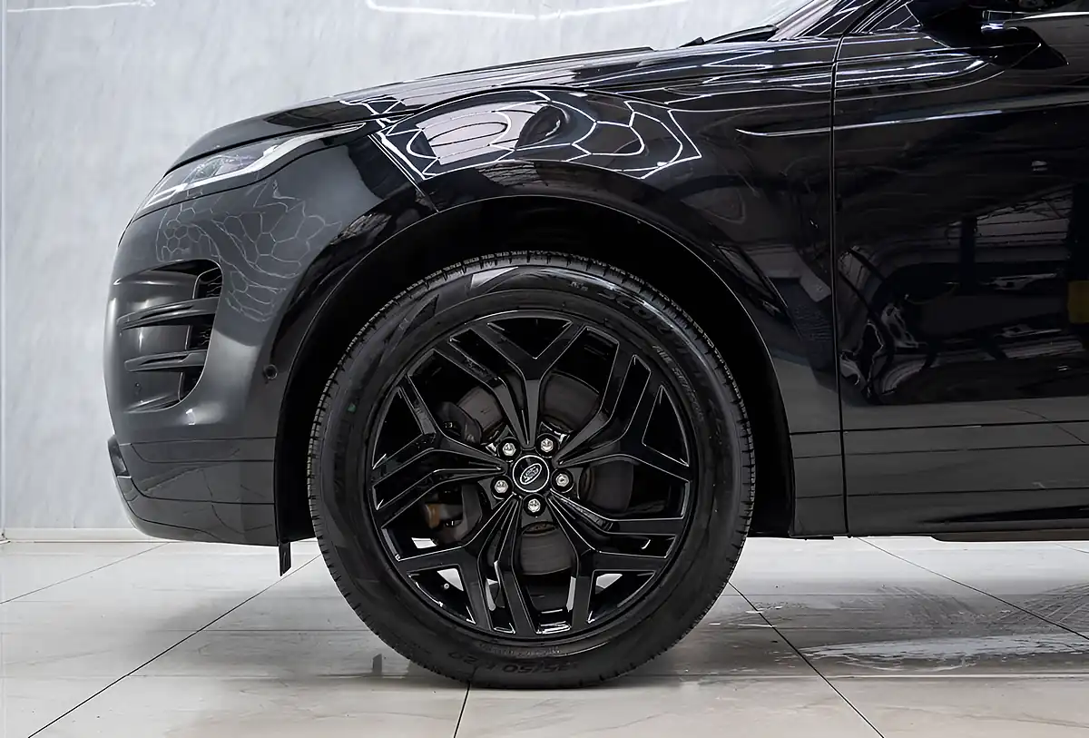 Used 2020 Land Rover Range Rover Evoque R-Dynamic Se Black - Interior and Exterior details 6