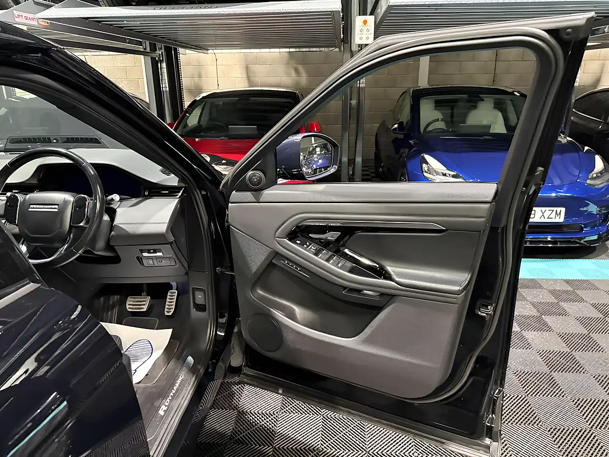 Used 2020 Land Rover Range Rover Evoque R-Dynamic Se Black - Interior and Exterior details 13