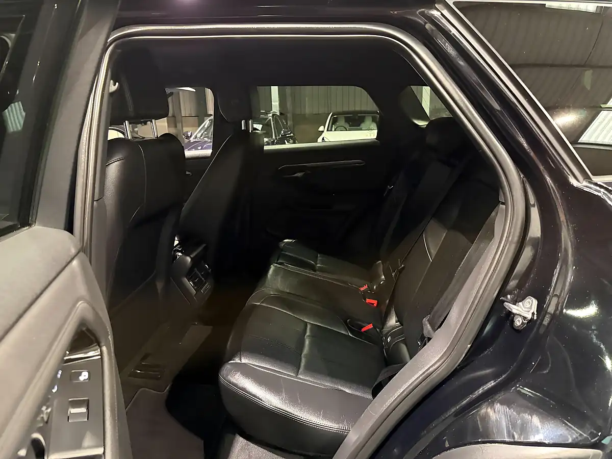Used 2020 Land Rover Range Rover Evoque R-Dynamic Se Black - Interior and Exterior details 15