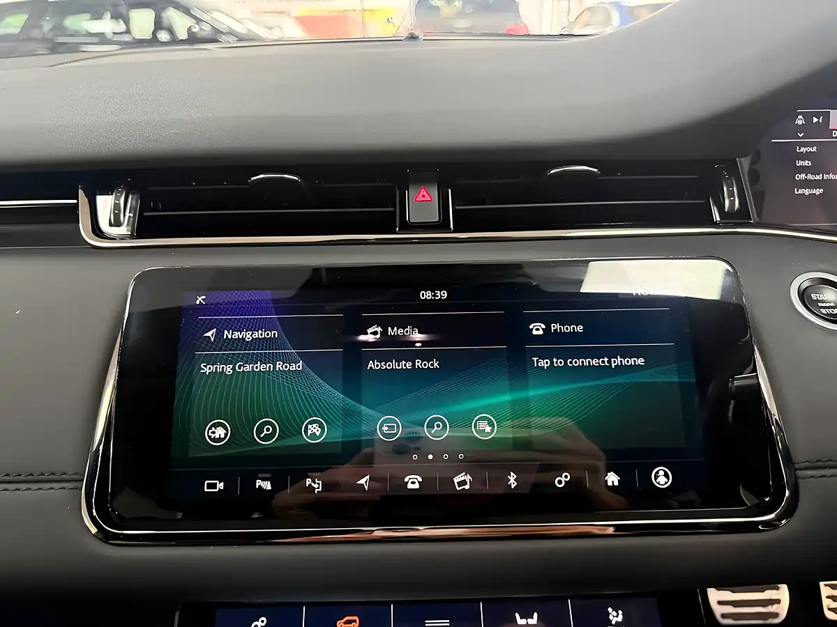 Used 2020 Land Rover Range Rover Evoque R-Dynamic Se Grey - Interior and Exterior details 17