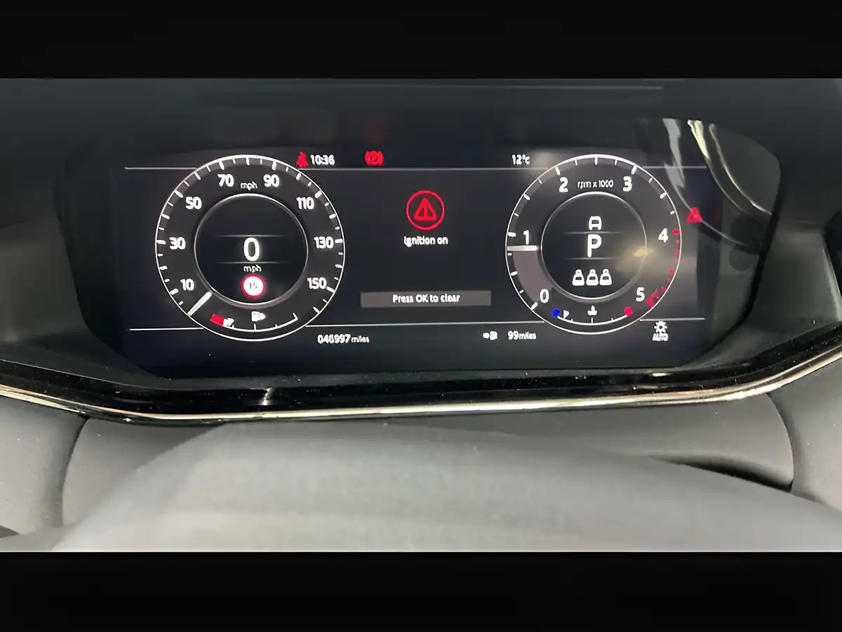 Used 2020 Land Rover Range Rover Evoque R-Dynamic Se Grey - Interior and Exterior details 14