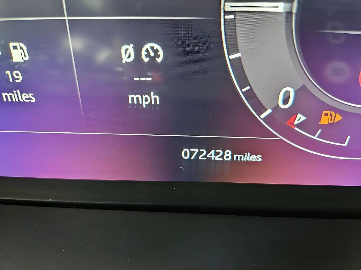 Used 2020 Land Rover Range Rover Evoque R-Dynamic Se Grey - Interior and Exterior details 8