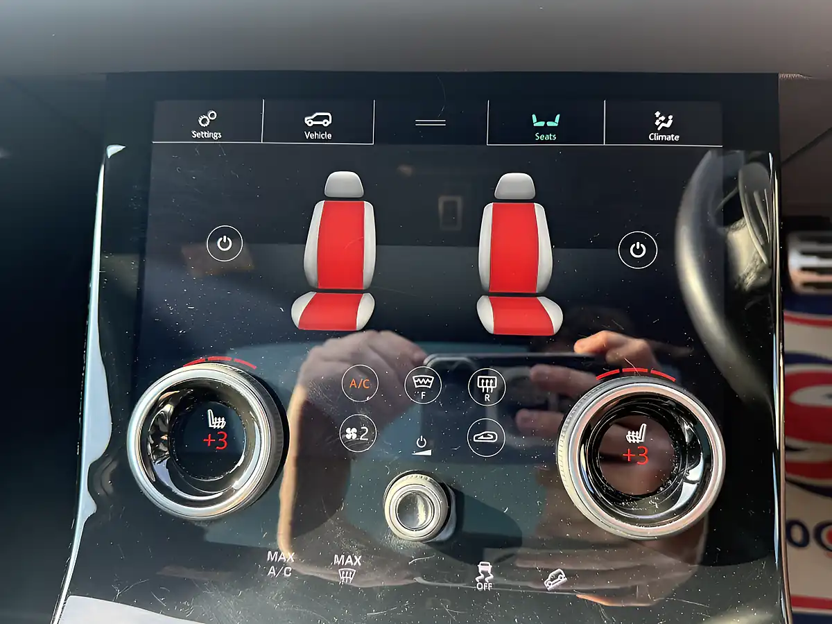 Used 2020 Land Rover Range Rover Evoque R-Dynamic Se Grey - Interior and Exterior details 15