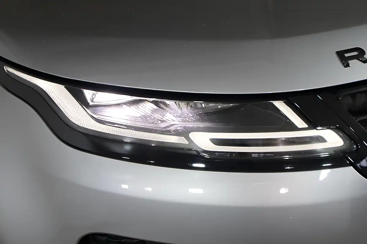Used 2020 Land Rover Range Rover Evoque R-Dynamic Se Grey - Interior and Exterior details 9