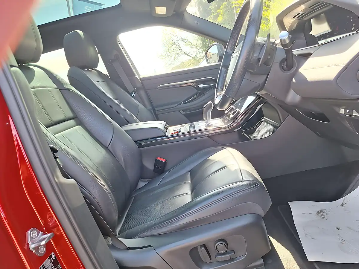 Used 2020 Land Rover Range Rover Evoque R-Dynamic Se Red - Interior and Exterior details 10