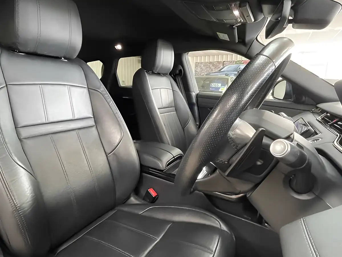Used 2020 Land Rover Range Rover Evoque R-Dynamic Se Santorini Black - Interior and Exterior details 13