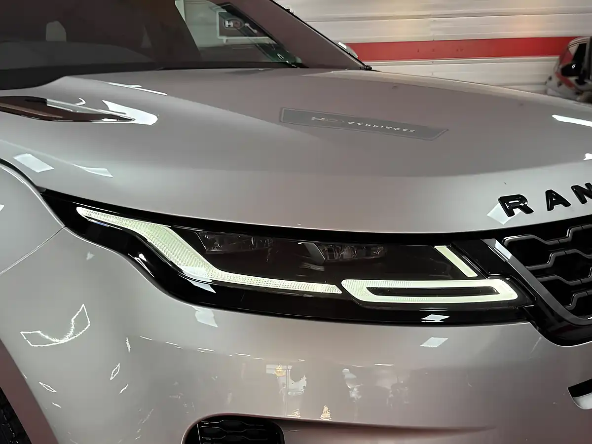 Used 2020 Land Rover Range Rover Evoque R-Dynamic Se Silver - Interior and Exterior details 8