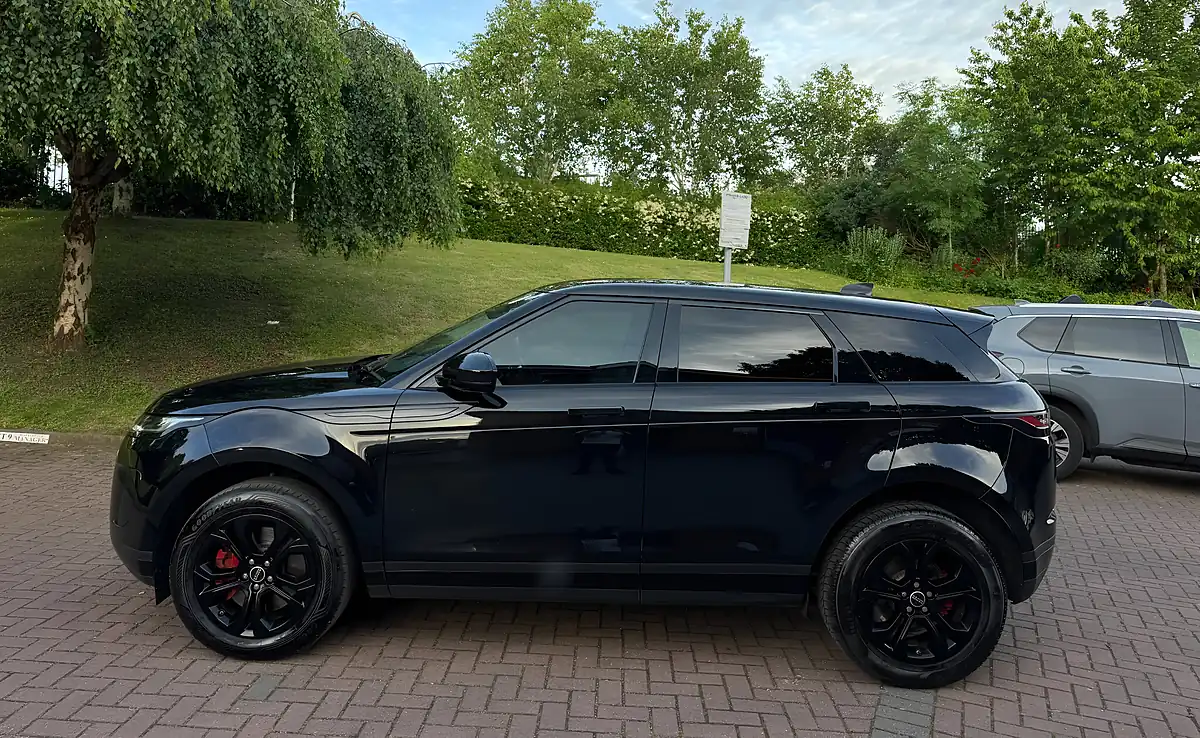 Used 2020 Land Rover Range Rover Evoque S Black - Interior and Exterior details 6