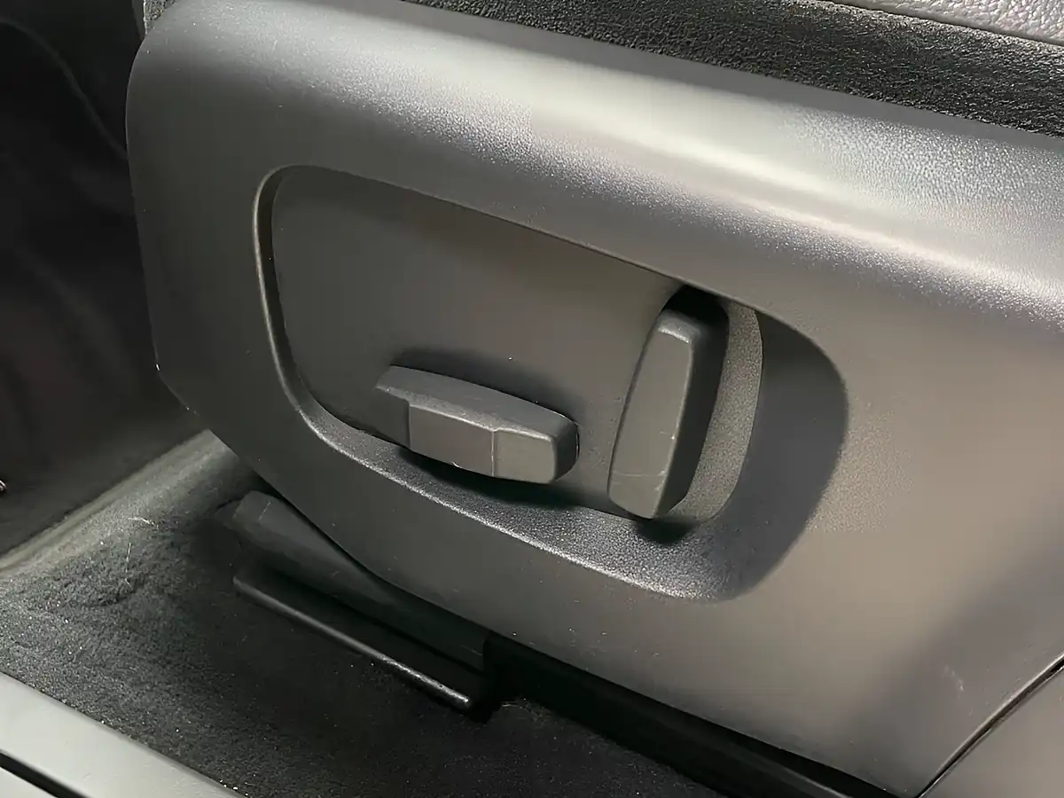 Used 2020 Land Rover Range Rover Evoque S Eiger Grey - Interior and Exterior details 16